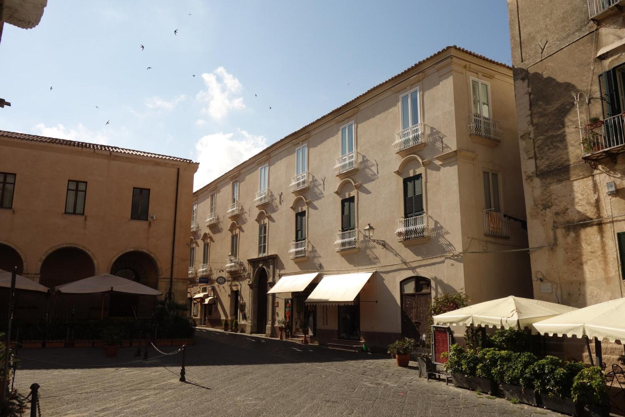 Suites Pastis Tropea - Boutique B&B By Kalavria Holidays Buitenkant foto